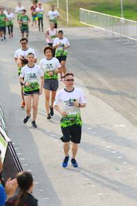 BIB: 445
                            <button type="button" onclick="openModal(3550965)" class="btn btn-primary btn-sm float-right btn-popup" data-toggle="modal" data-target=".modal-high-quality">
                        <i class="fas fa-shopping-cart"></i> Add to Cart
                    </button>
                                            <button type="button" onclick="isThisMe(3550965, true)" class="btn btn-success btn-sm float-right btn-popup btn-isme hidden" data-toggle="tooltip" data-placement="bottom" title="นี่คือรูปของคุณใช่ไหม คลิกที่นี่เพื่อเอาเข้าอัลบั้ม">
                        <i class="fas fa-plus"></i> Add to album
                    </button>
                    <button type="button" onclick="isThisMe(3550965, false)" class="btn btn-warning btn-sm float-right btn-popup btn-isnotme hidden">
                        <i class="fas fa-ban"></i> Remove from album
                    </button>